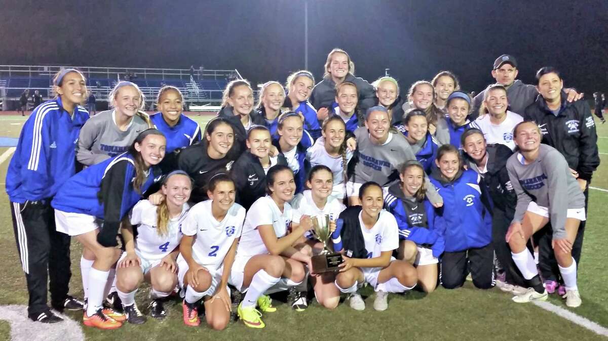 New Hartford girls soccer team remains unbeaten, heads to second