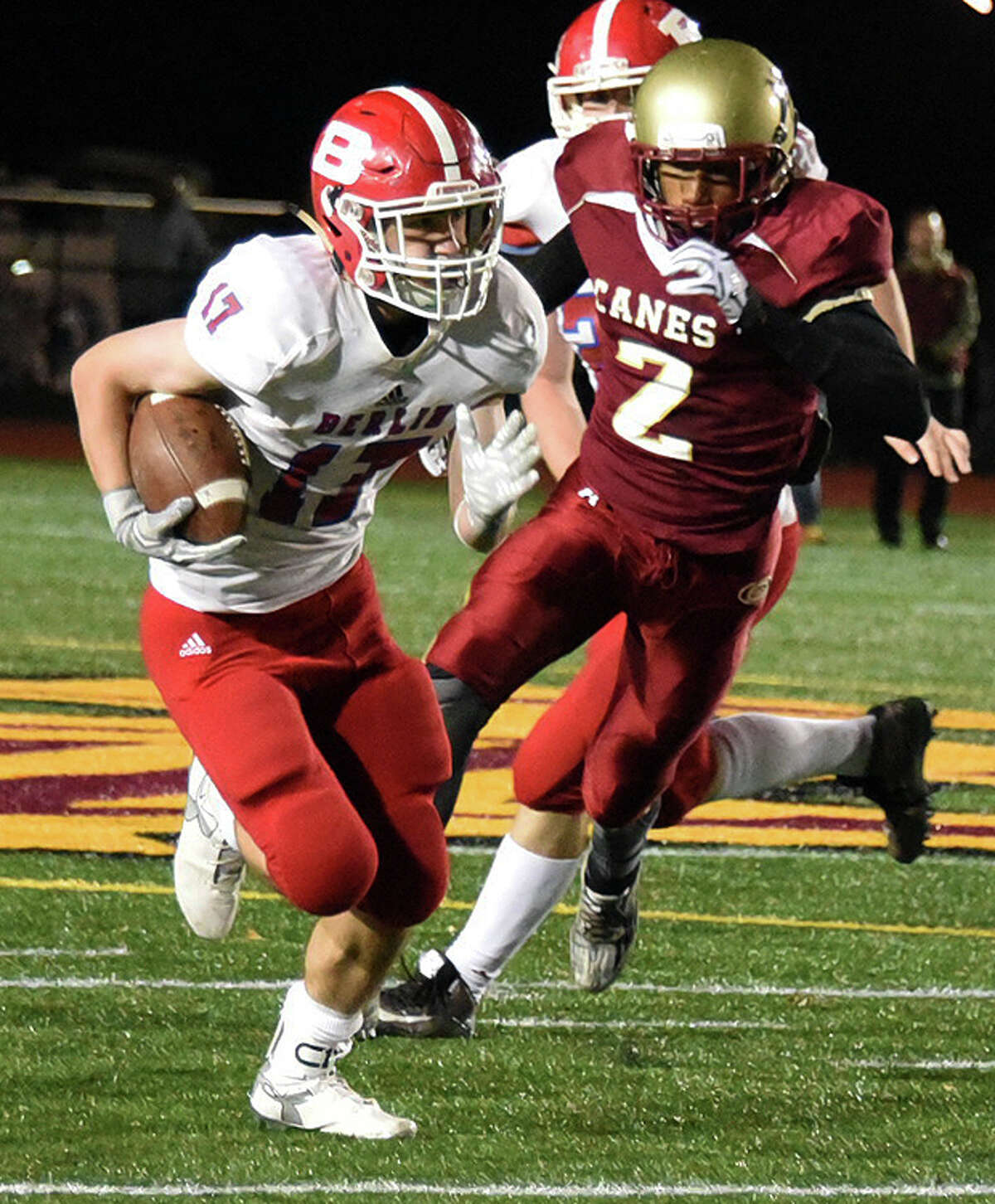 Football: Tufano's winning kick salvages a victory for Berlin in