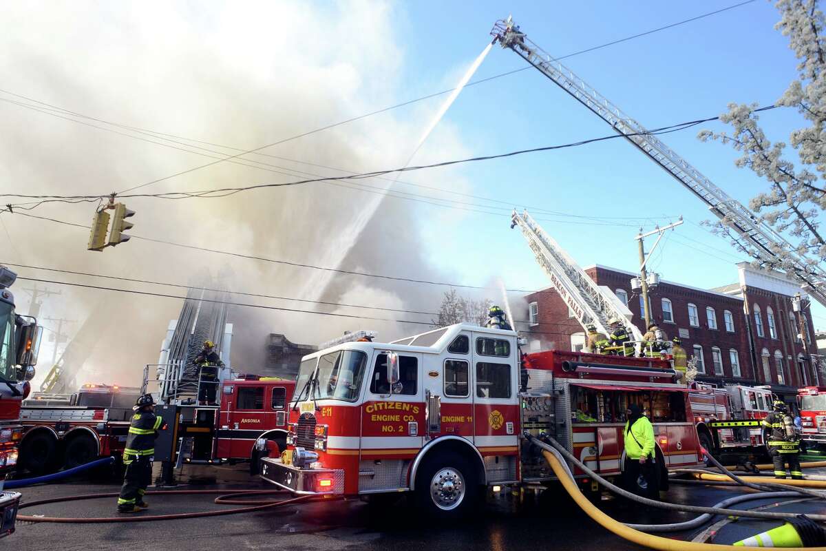 Downtown Seymour fire displaces five businesses