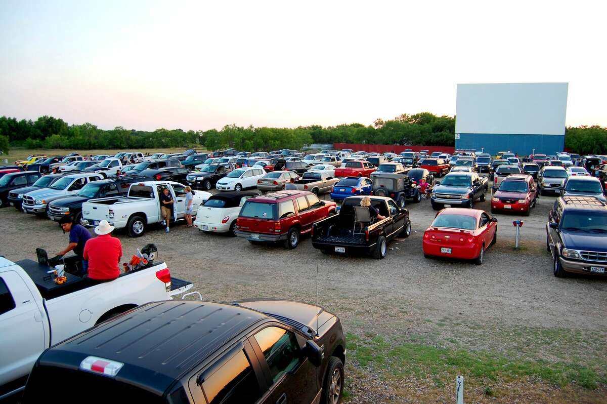 drive in movie theater new braunfels movie times