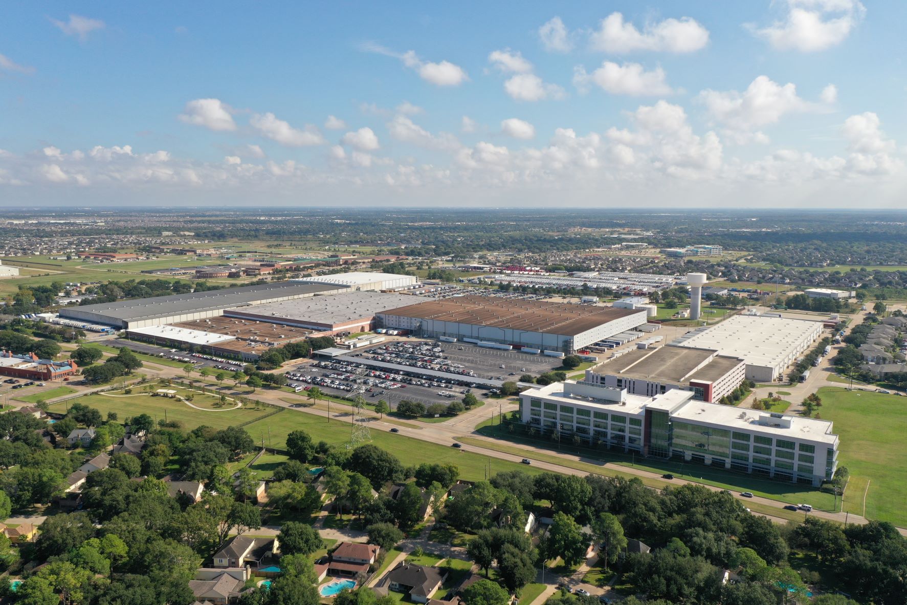Academy Sporting activities + Outdoors headquarters in Katy sells for $190M