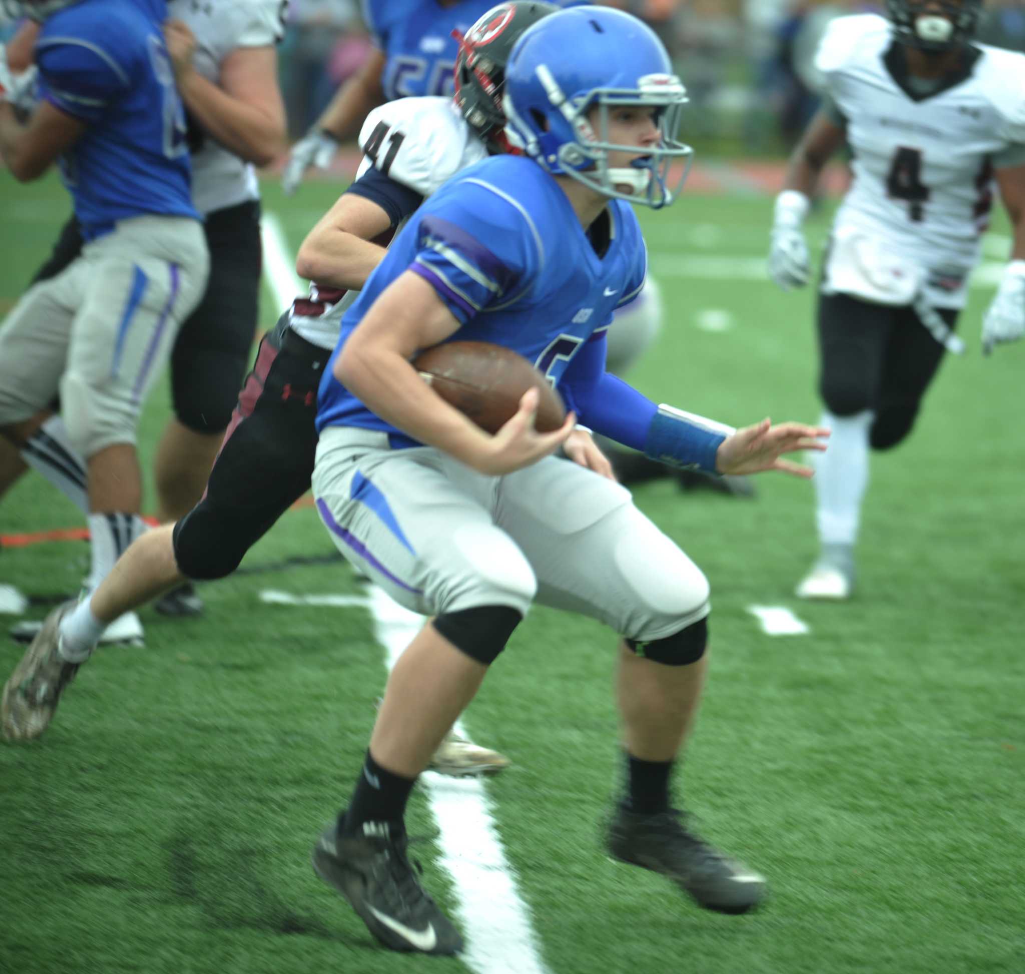 Pequot Football 2016 Old Saybrook / Westbrook