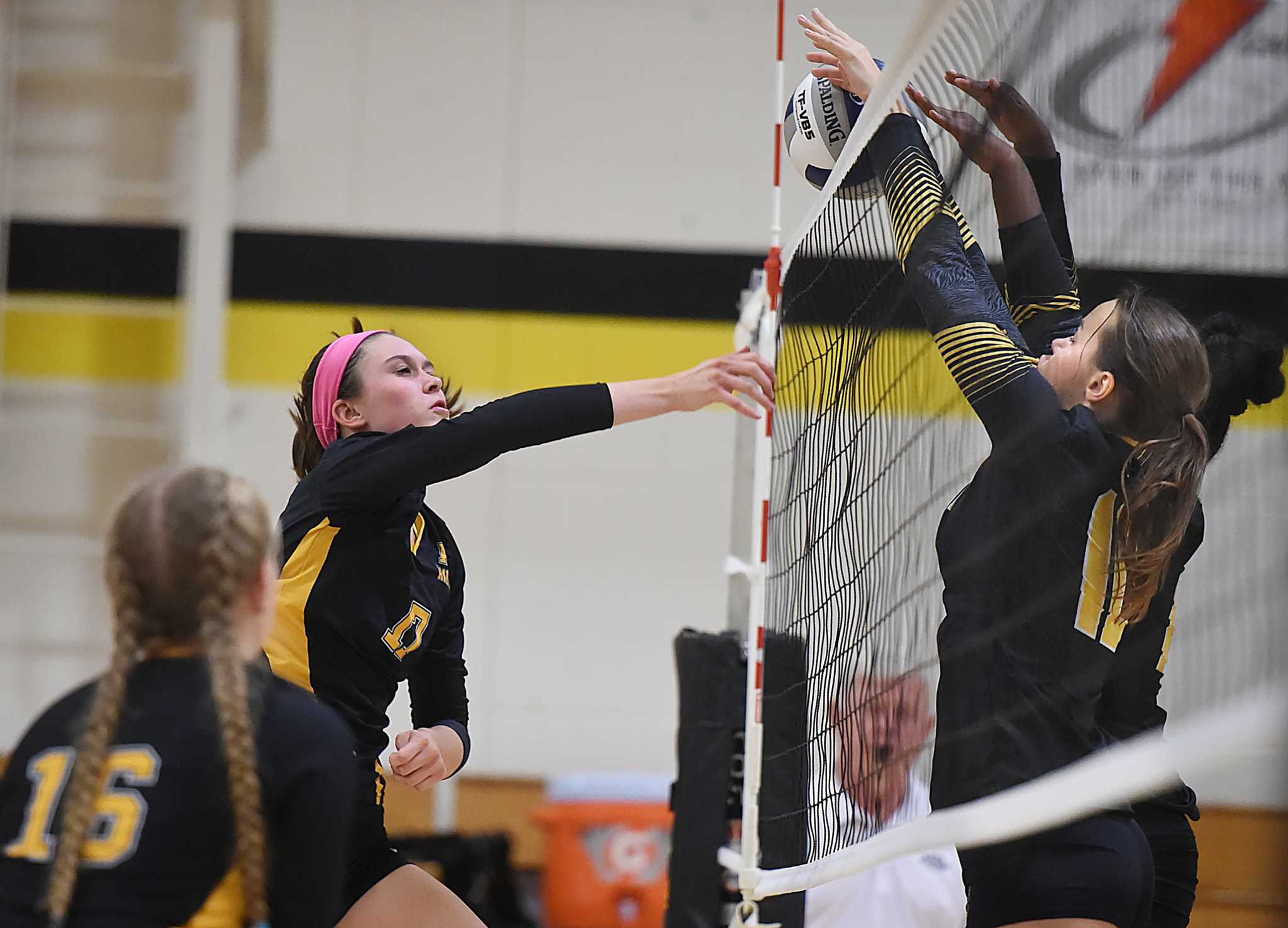 Girls Volleyball Coaches Poll: Farmington Assumes No. 1 With Defeat Of ...