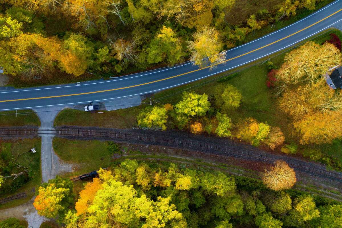 Roadway and train tracks part ways in Kent in October 2020.