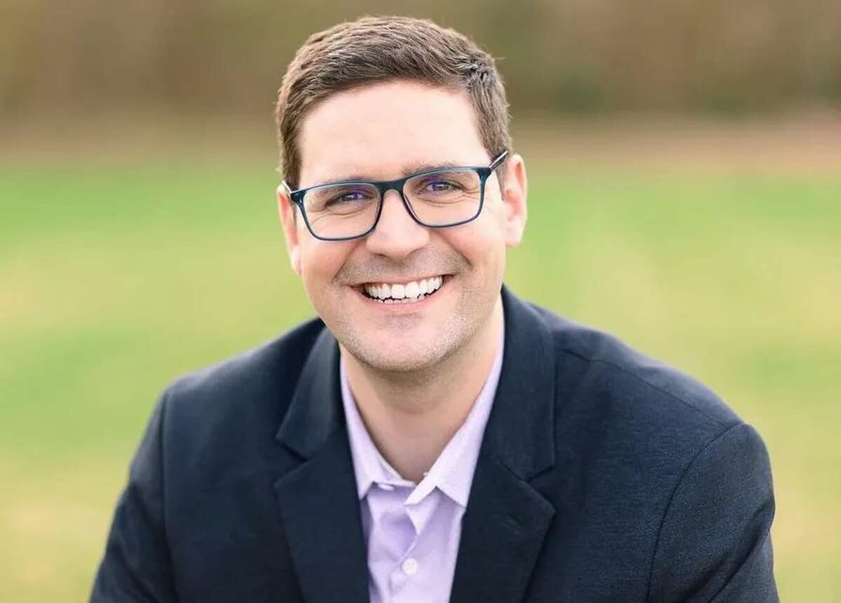 David Hamilton, a self-proclaimed conservative candidate running for the Fort Bend ISD school board, is at the center of a social media controversy.