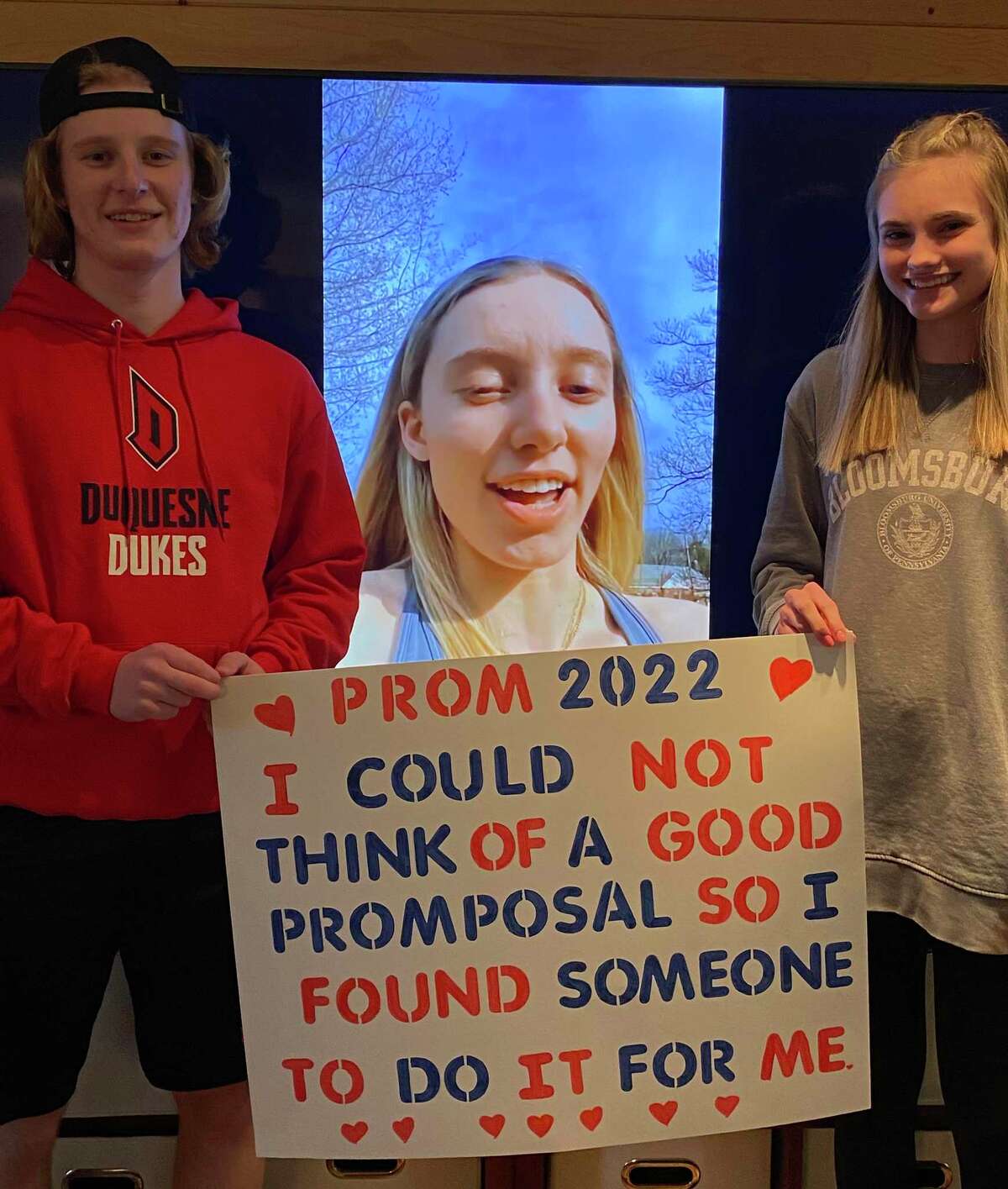 Sawyer Koretz reached out to UConn women’s basketball players Nika Muhl and Paige Bueckers for help asking his girlfriend to prom.