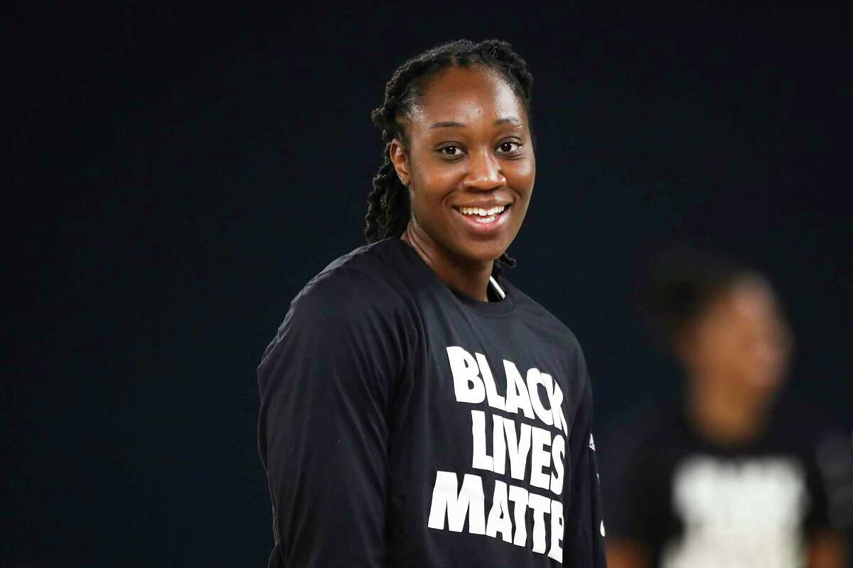 LOS ANGELES, CALIFORNIA - JUNE 24: Center Tina Charles #31 of the Washington Mystics warms up before the game against the Los Angeles Sparks at Los Angeles Convention Center on June 24, 2021 in Los Angeles, California. NOTE TO USER: User expressly acknowledges and agrees that, by downloading and or using this photograph, User is consenting to the terms and conditions of the Getty Images License Agreement. (Photo by Meg Oliphant/Getty Images)