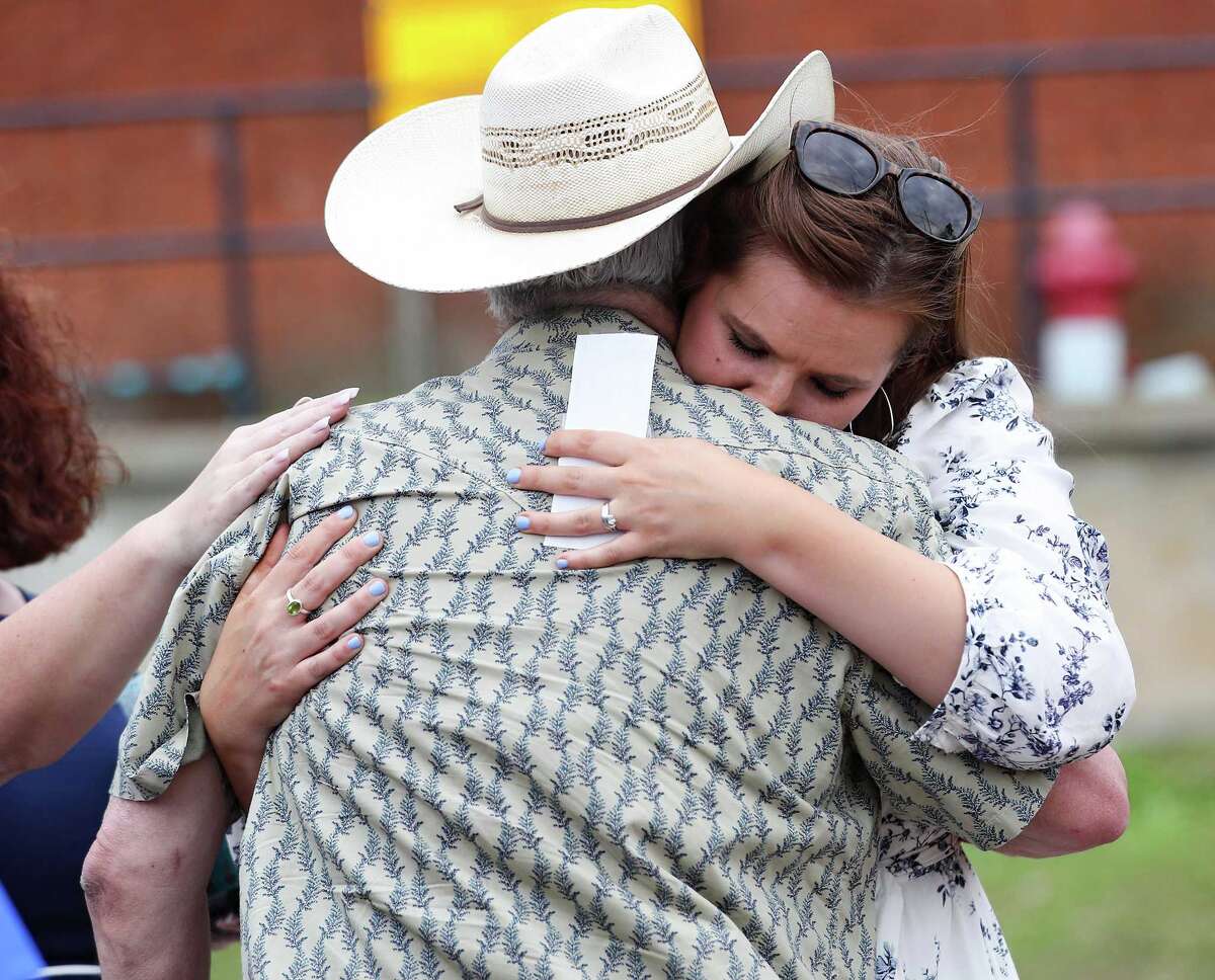 Convicted killer Carl Wayne Buntion executed for 1990 slaying of HPD