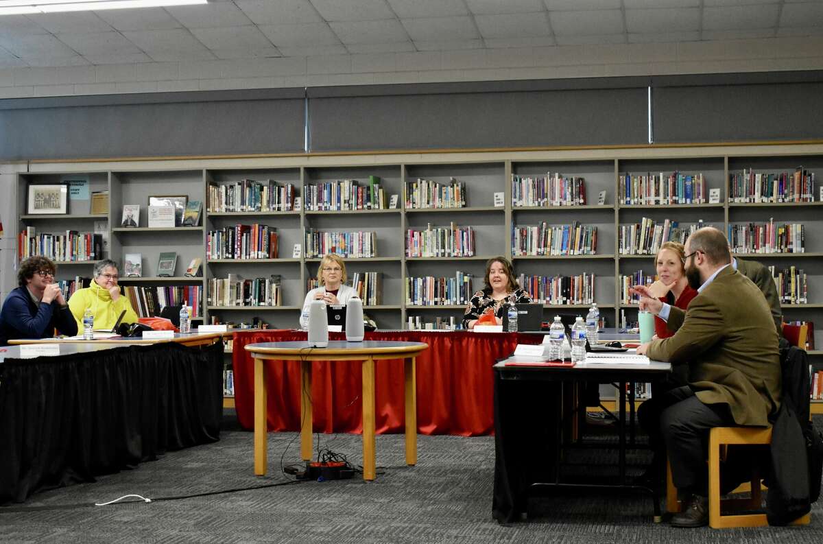 The Reed City Area Public Schools board of education recently addressed updates on the district’s transportation department as well as the recent lockdown drill training with local law enforcement that took place. 