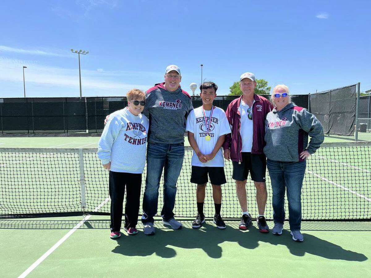 Kempner's Noey Do won the Region III-5A boys singles championship to reach the UIL Class 5A state tournament.