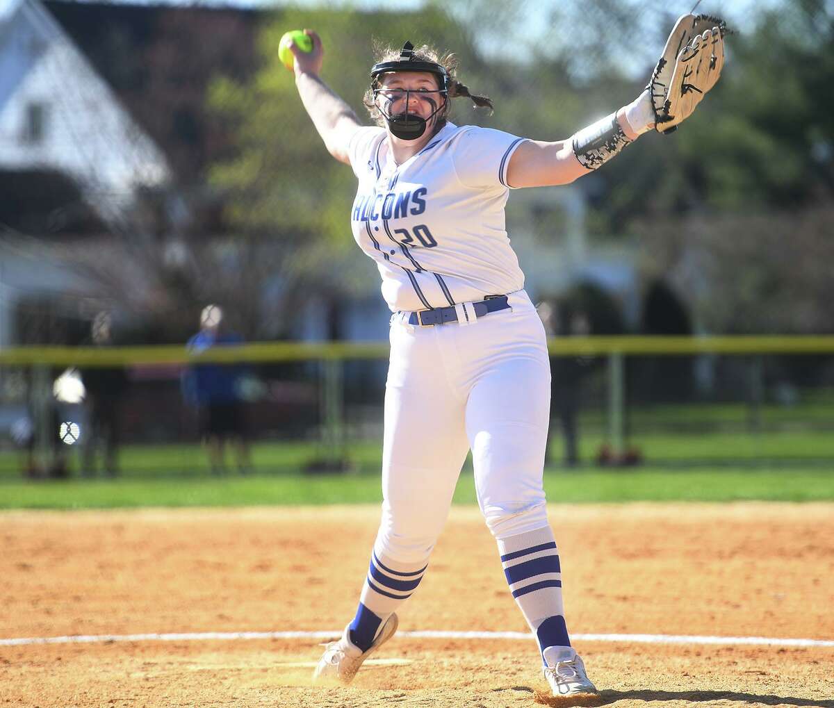 Fairfield Ludlowe pitcher Anna Gedacht delivers to the plate against Darien on Friday.