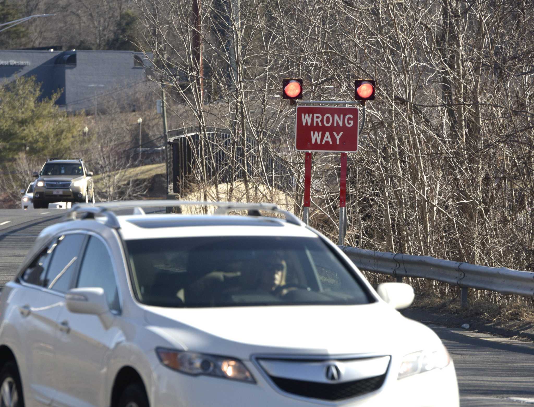 State police: Wrong-way crash fatalities in CT this year hit the 2021 total after recent cluster of crashes - Vimarsana News