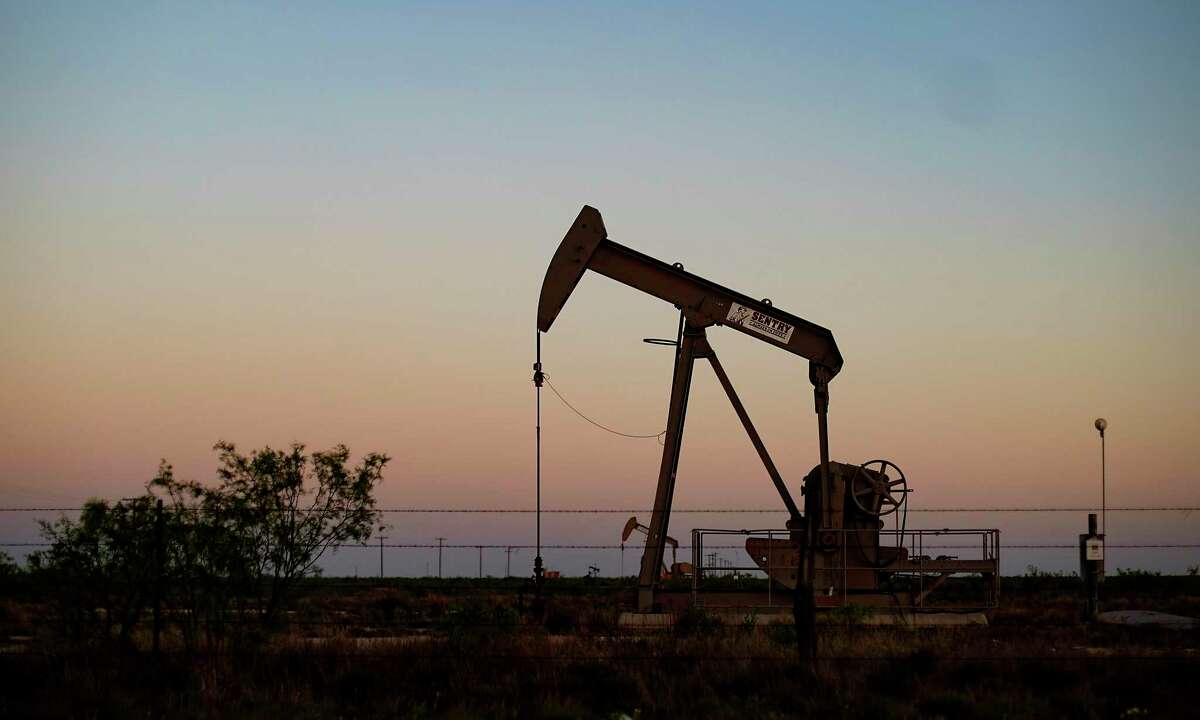 The U.S. rig count fell by one this week after going up by more than a dozen last week. 