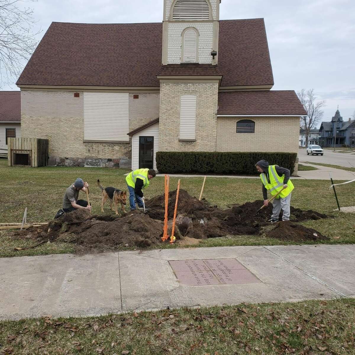 Evart celebrates Earth Day with massive cleanup by Lume and Evart