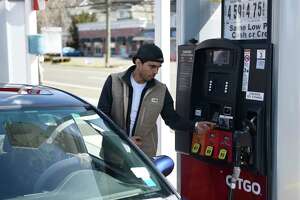 CT gas prices have dropped 7 cents since last week