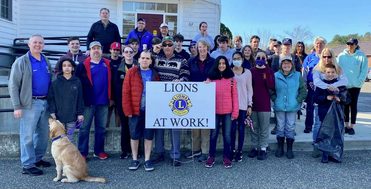 More than 50 volunteers from numerous community groups convened in Pleasant Valley on Earth Day Saturday to participate in the club’s annual Community Cleanup, organized by the Barkhamsted Lions Club.