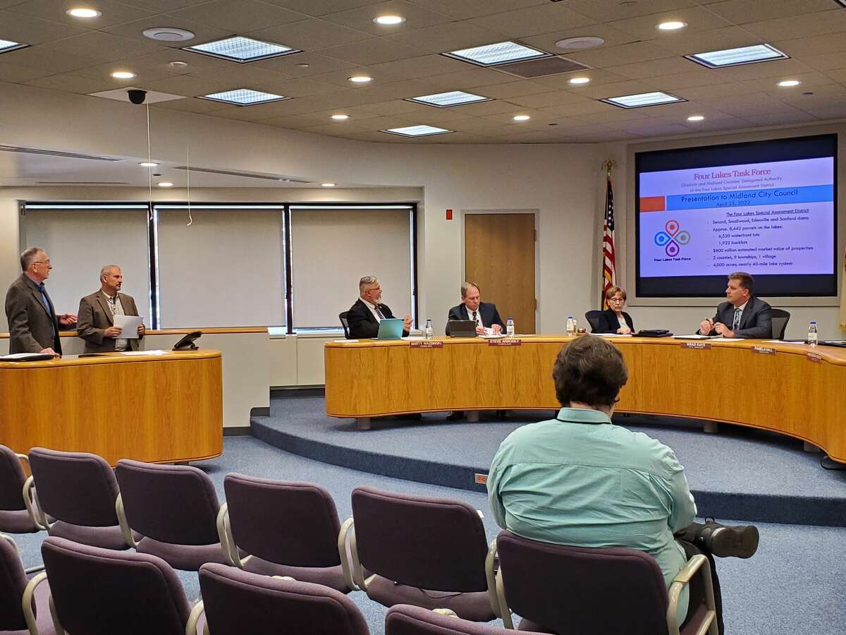 The midland City Council meets with the Four Lakes Task Force on April 25, 2022.