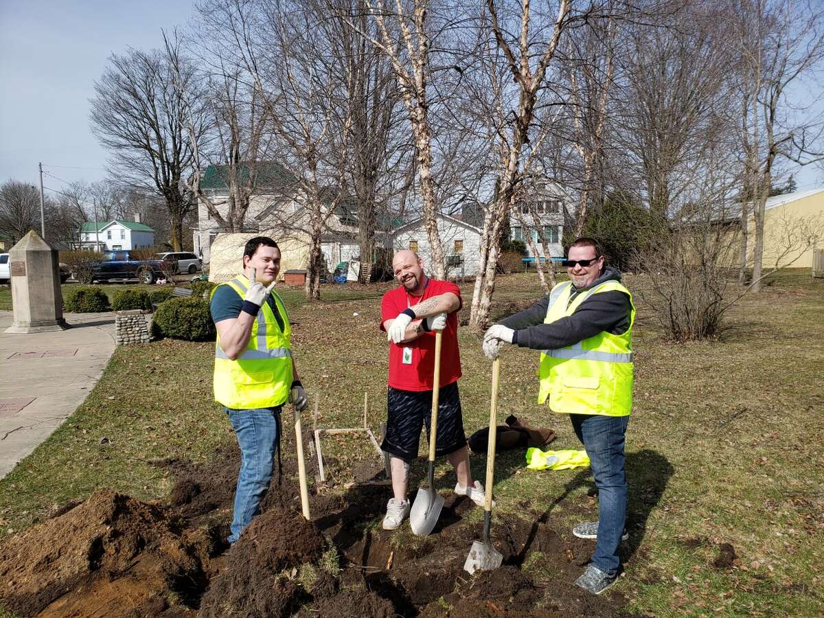 Evart celebrates Earth Day with massive cleanup by Lume and Evart