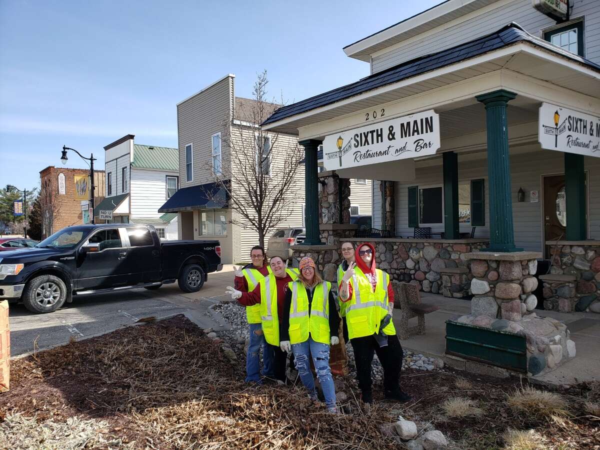 Evart celebrates Earth Day with massive cleanup by Lume and Evart