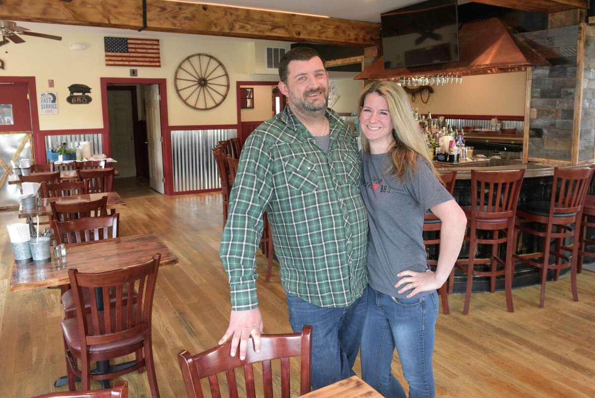 Matt and Stacey Lombardo have opened Farmboys Smokin’ Bar-B-Q in Danbury. Matt is the head pit master of the restaurant and Farmboys Smokin’ Bar-B-Q catering, which they started in 2012. Monday, April 25, 2022, Danbury Conn.