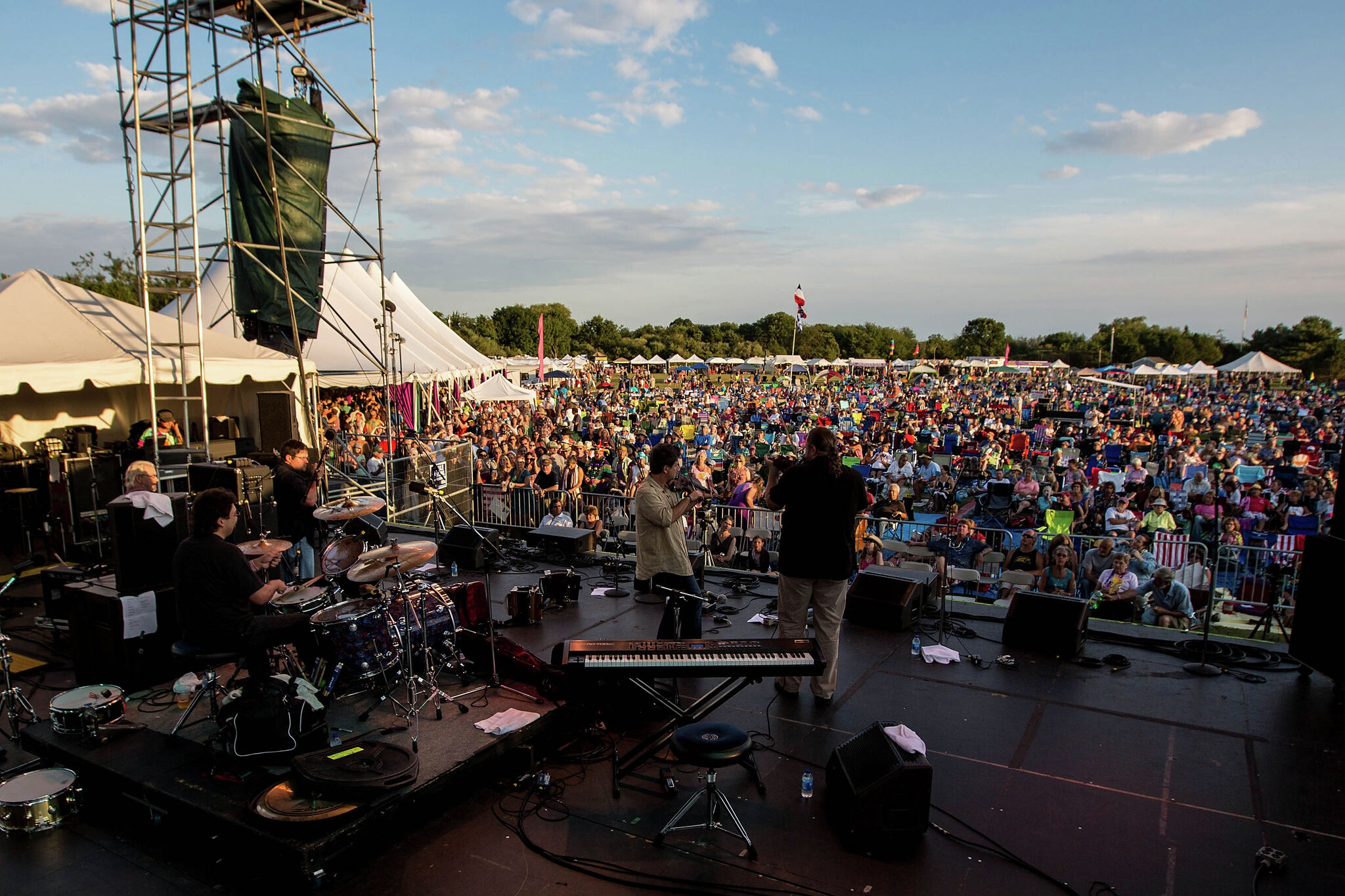 CT-based company takes over R.I.'s Rhythm & Roots music festival - Vimarsana News