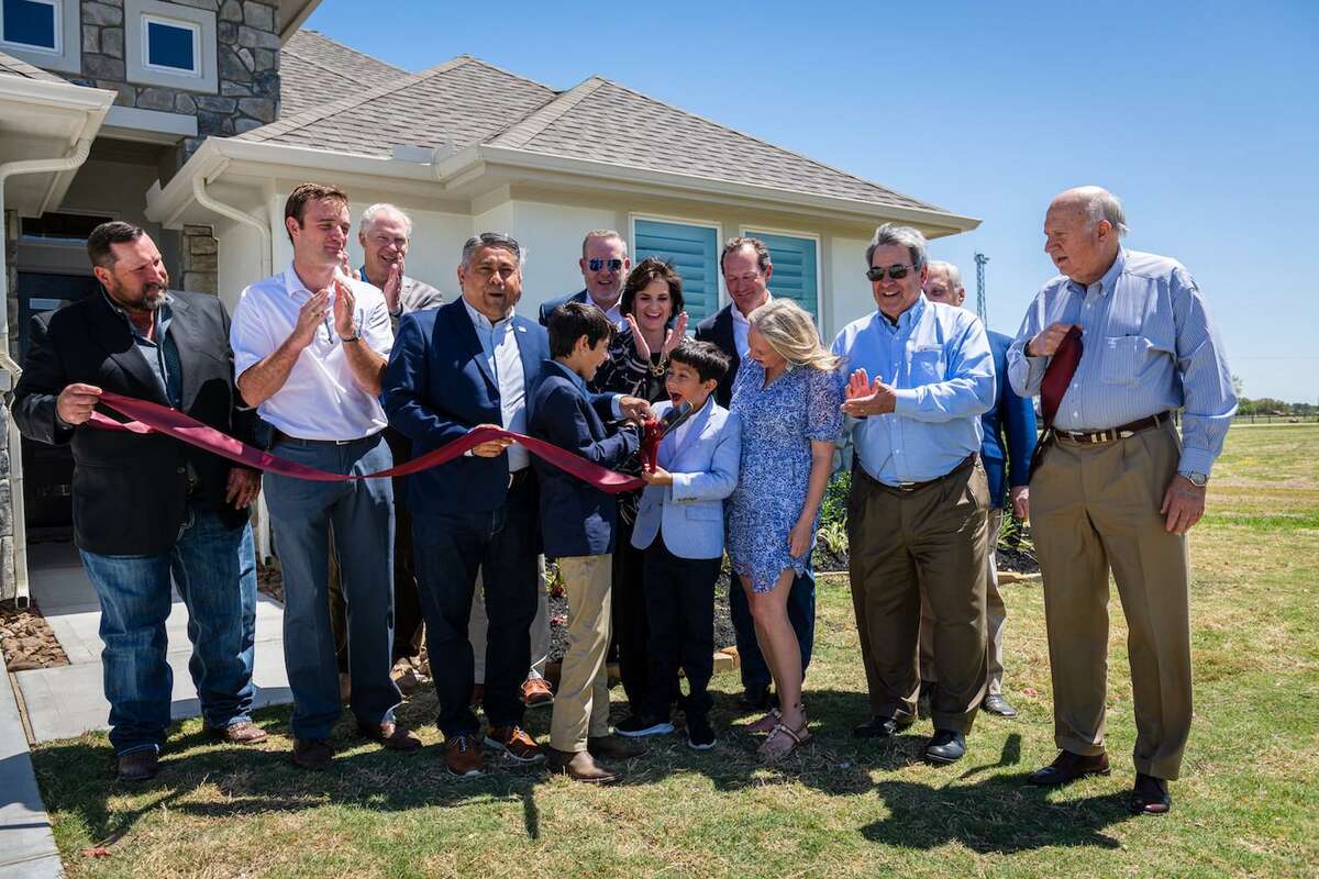Funded by the Hamill Foundation, Caldwell Homes built a new executive directors house at cost for the family of Boys and Girls Country CEO Vincent Duran. A ribbon cutting ceremony was held in April 2022.
