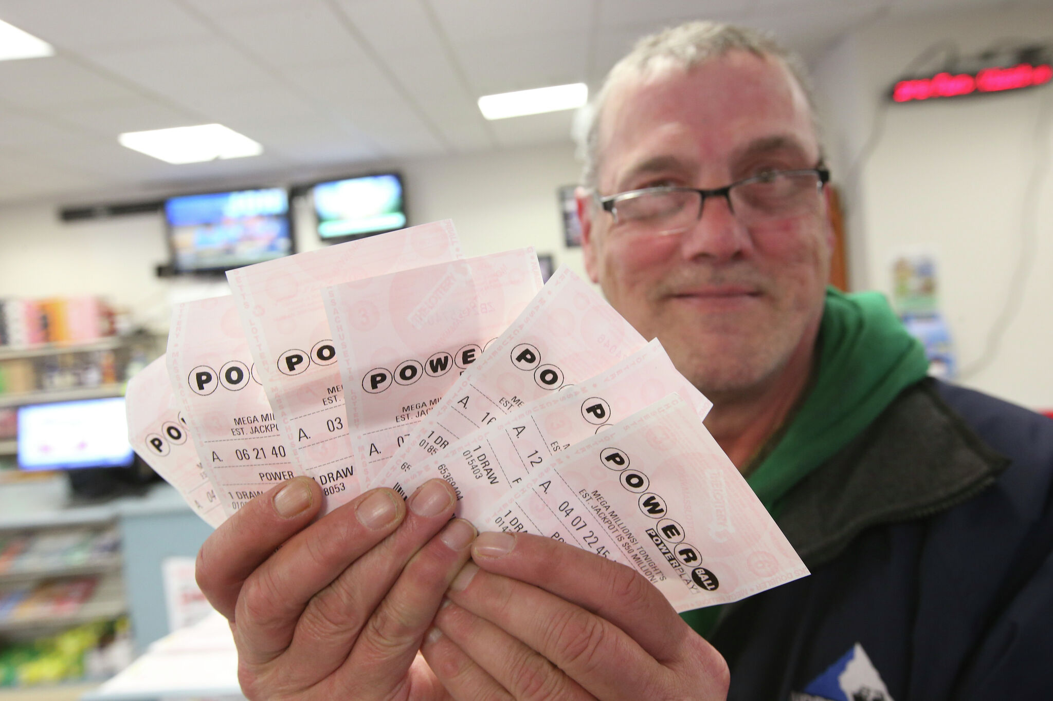 Wholesale lottery ticket holder to Make Daily Life Easier 