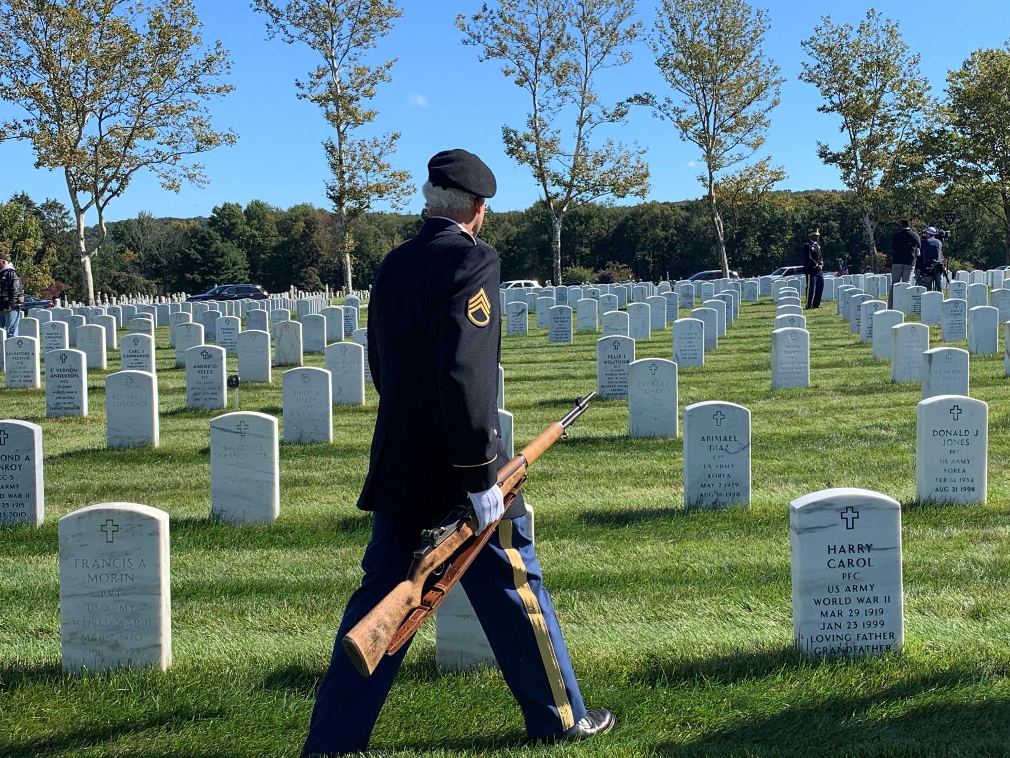 Help sought with Memorial Day flags at Middletown State Veterans Cemetery