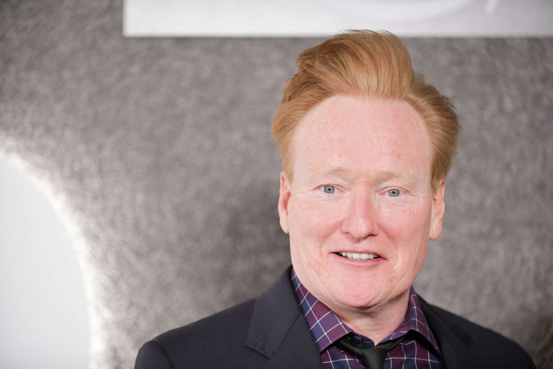Conan O'Brien stops by the Shops at Yale in New Haven