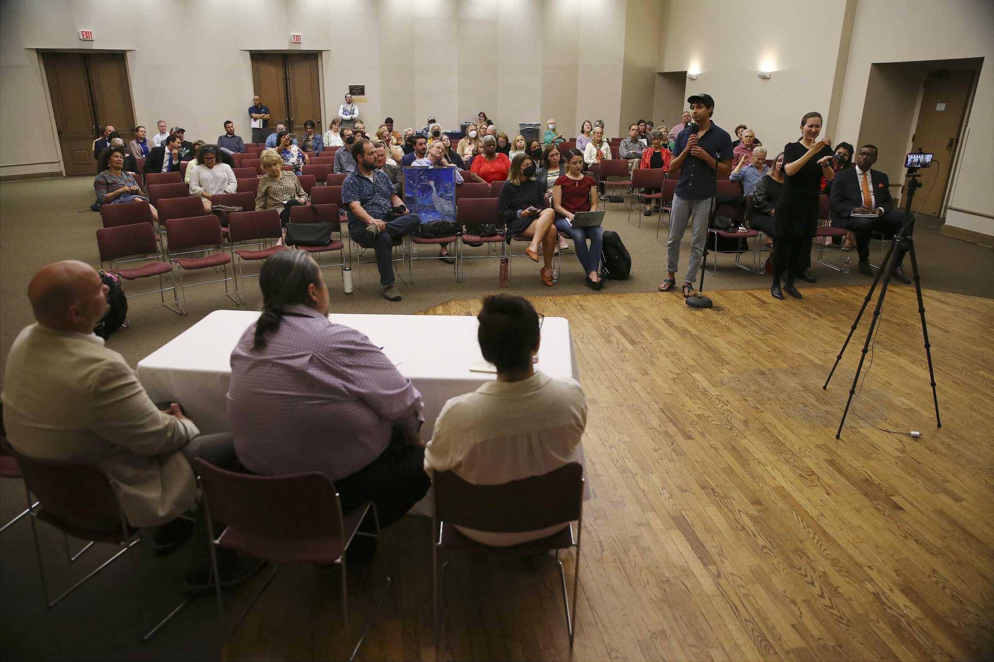 'It was our mistake': City takes a step back, consults residents over Brackenridge Park project - Vimarsana News