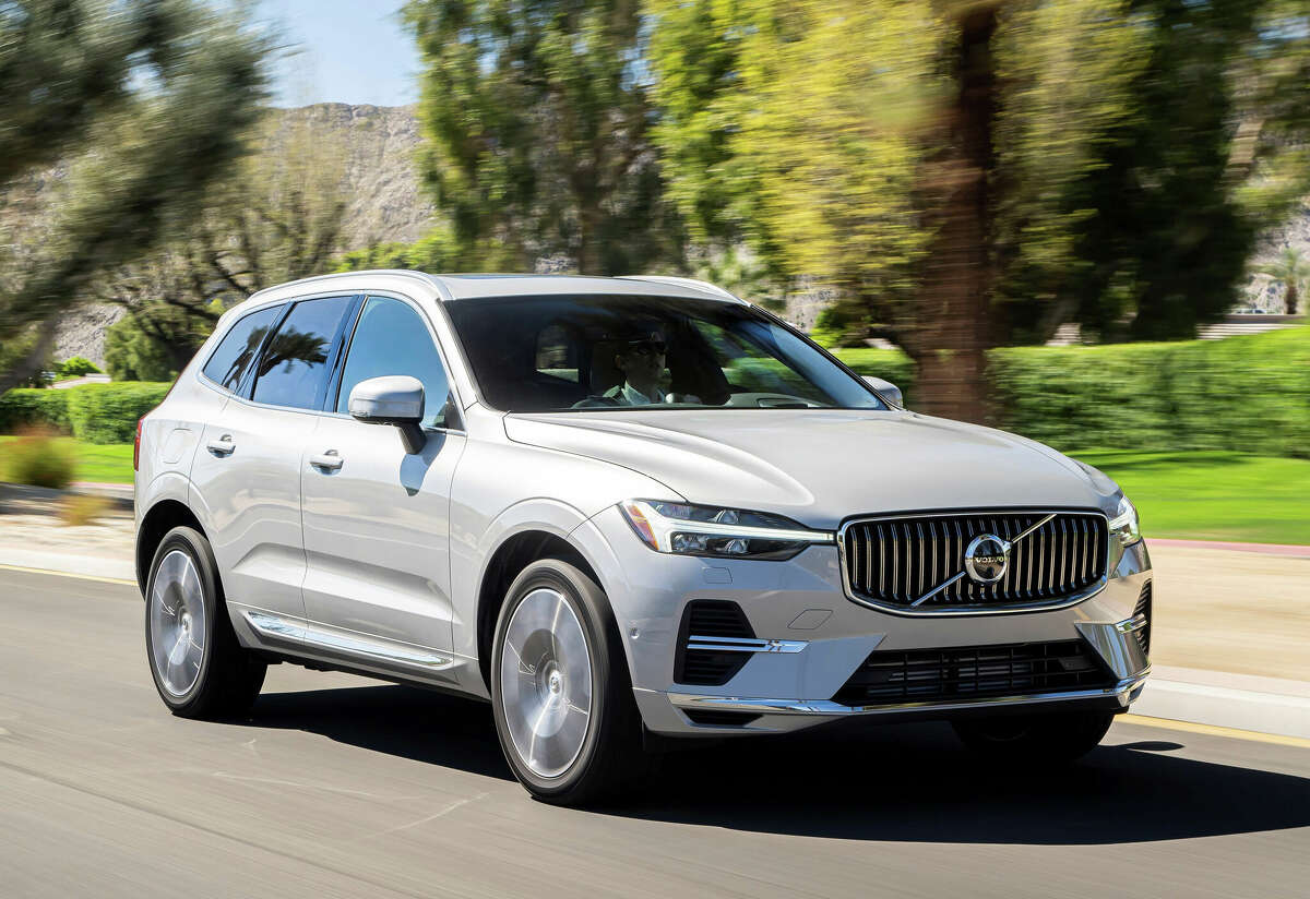 The Volvo XC60 Recharge T8 has been upgraded for 2022 to give it better performance and longer range on pure battery power.