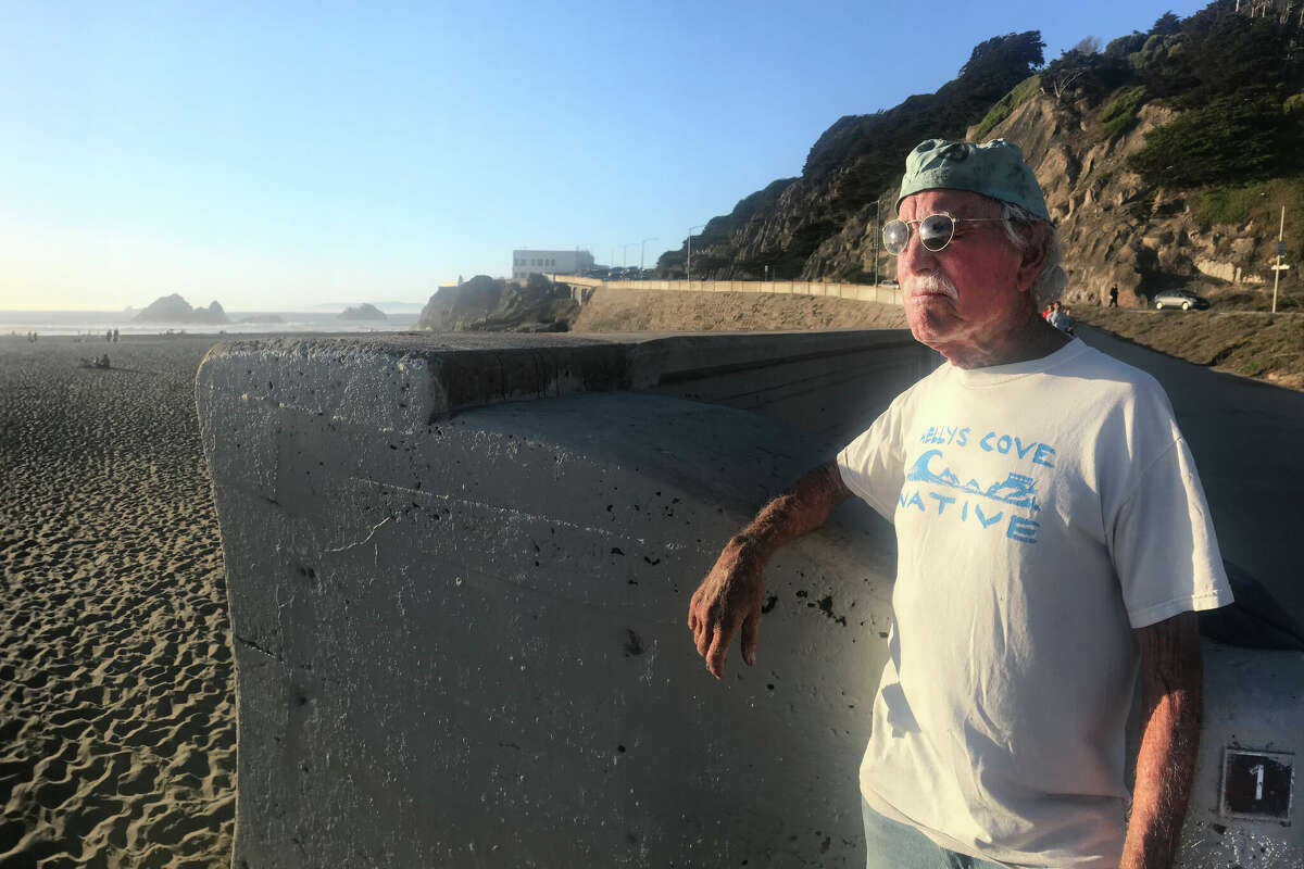 Bill Hickey, one of first SF surfers at Kelly's Cove, dies