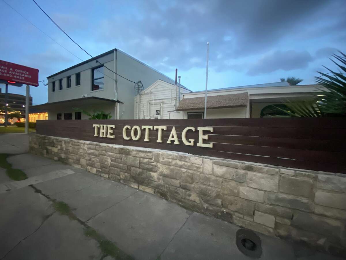 The Cottage, an Irish bar, is preparing to take over the Broadway address that was once home to Picante Grill. 