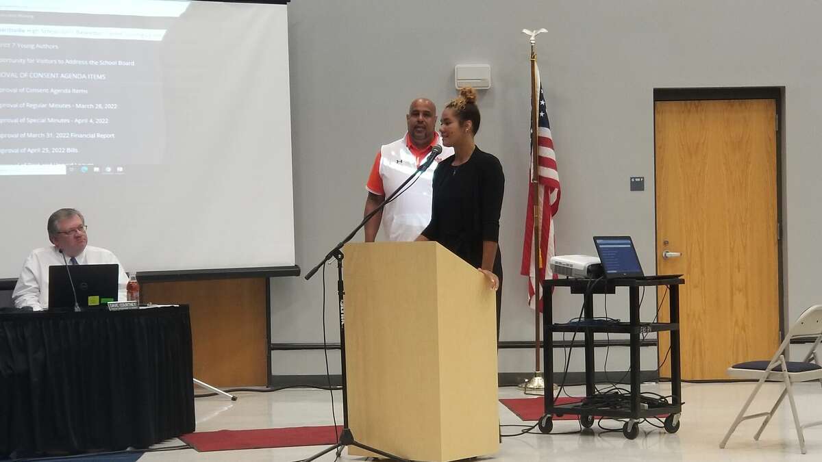 EHS senior Sydney Harris thanking the District 7 Board of Education for recognizing her during Monday's meeting. 