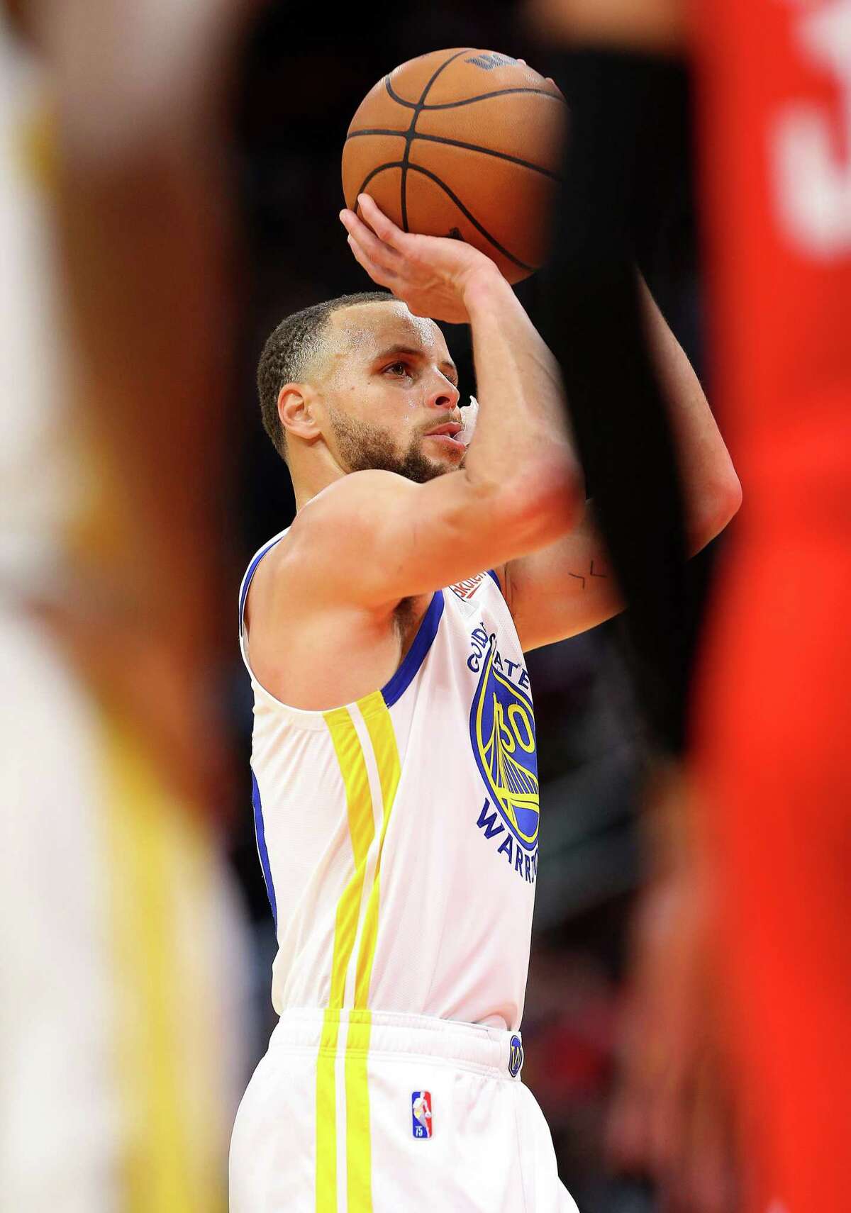 The Warriors’ Stephen Curry shoots a free throw during the fourth quarter against the Houston Rockets at Toyota Center on January 31, 2022 in Houston, Texas.