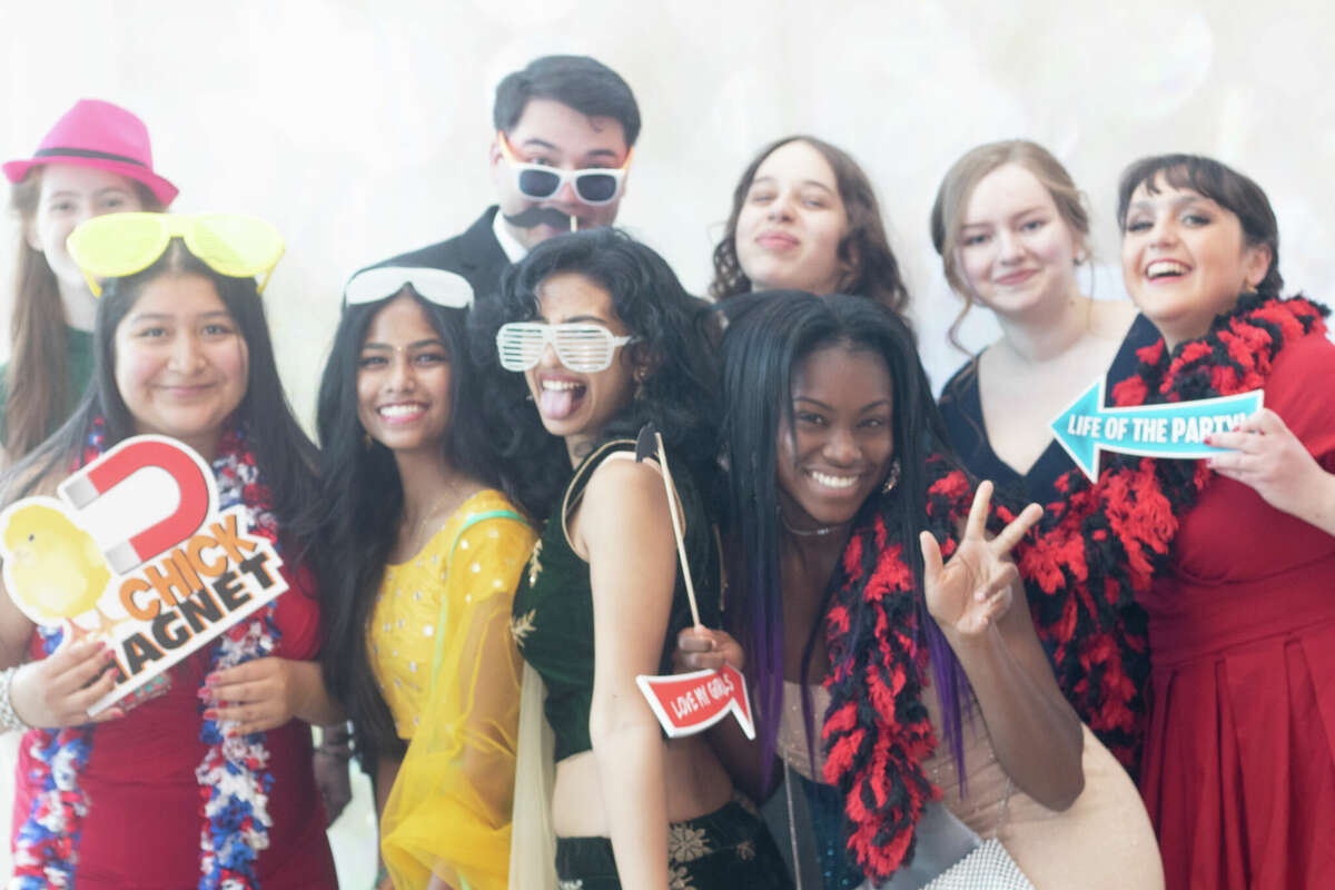 Hamden’s Sacred Heart Academy held its prom on Friday, April 29, 2022 at the Aqua Turf Club in Plantsville, Conn. Were you SEEN?