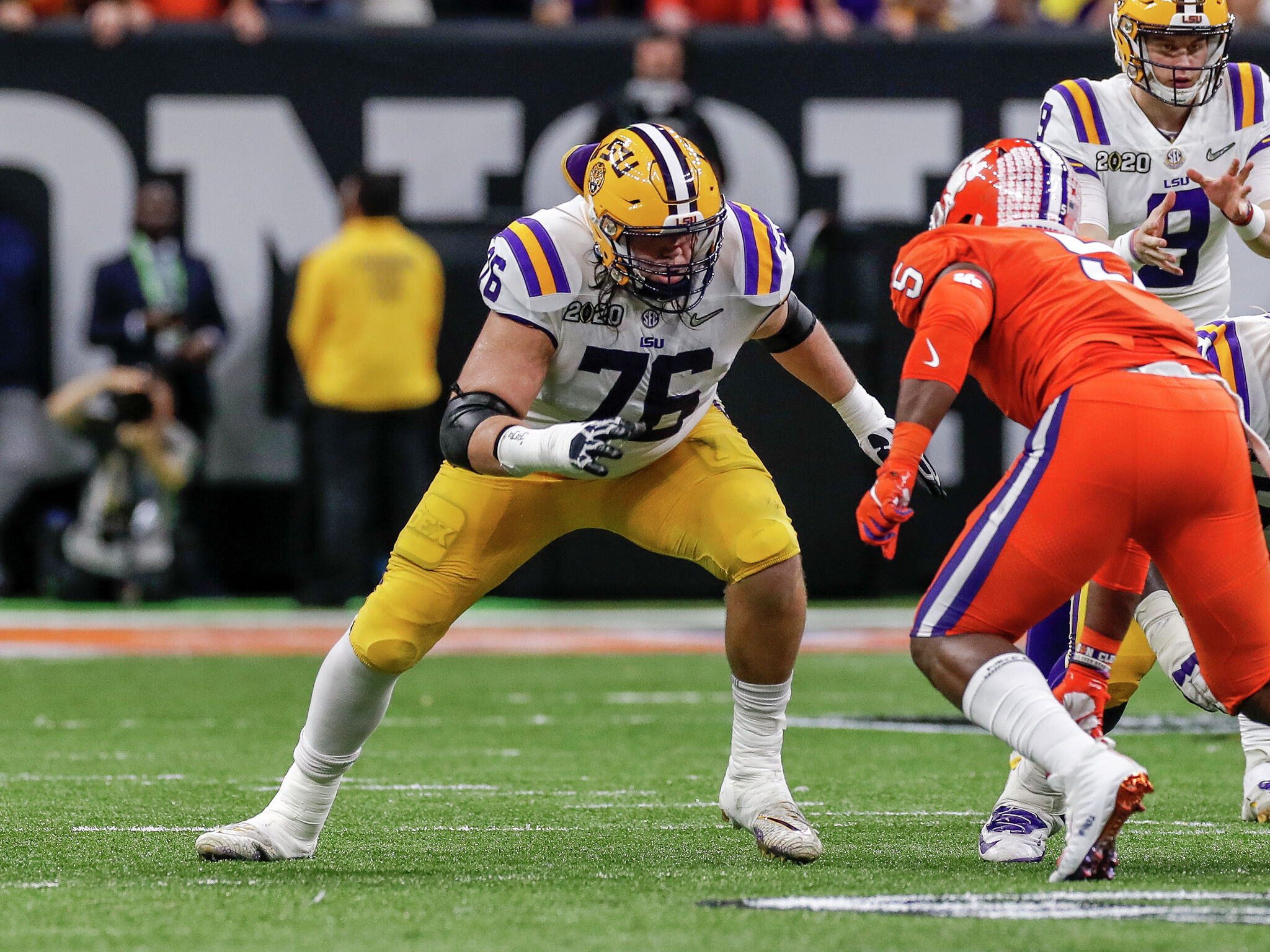 Texans select LSU OT Austin Deculus in sixth round for final pick of draft