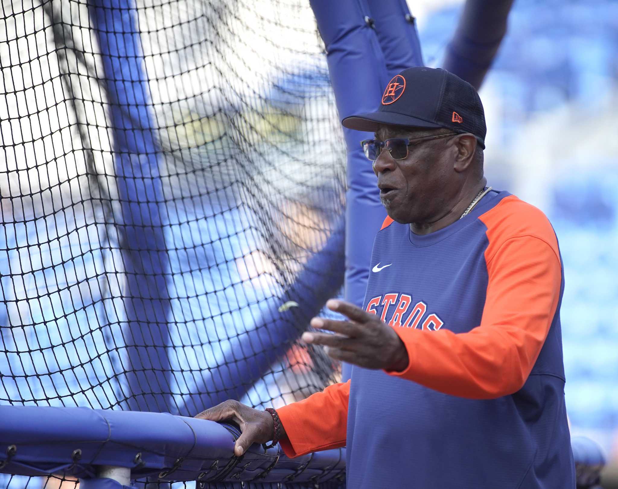 Mr. 2000: Astros manager Dusty Baker reaches milestone mark