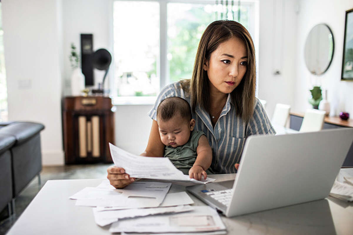 A recent report ranked the best and worst states for working moms. Texas did not score high marks in the work-life balance category.