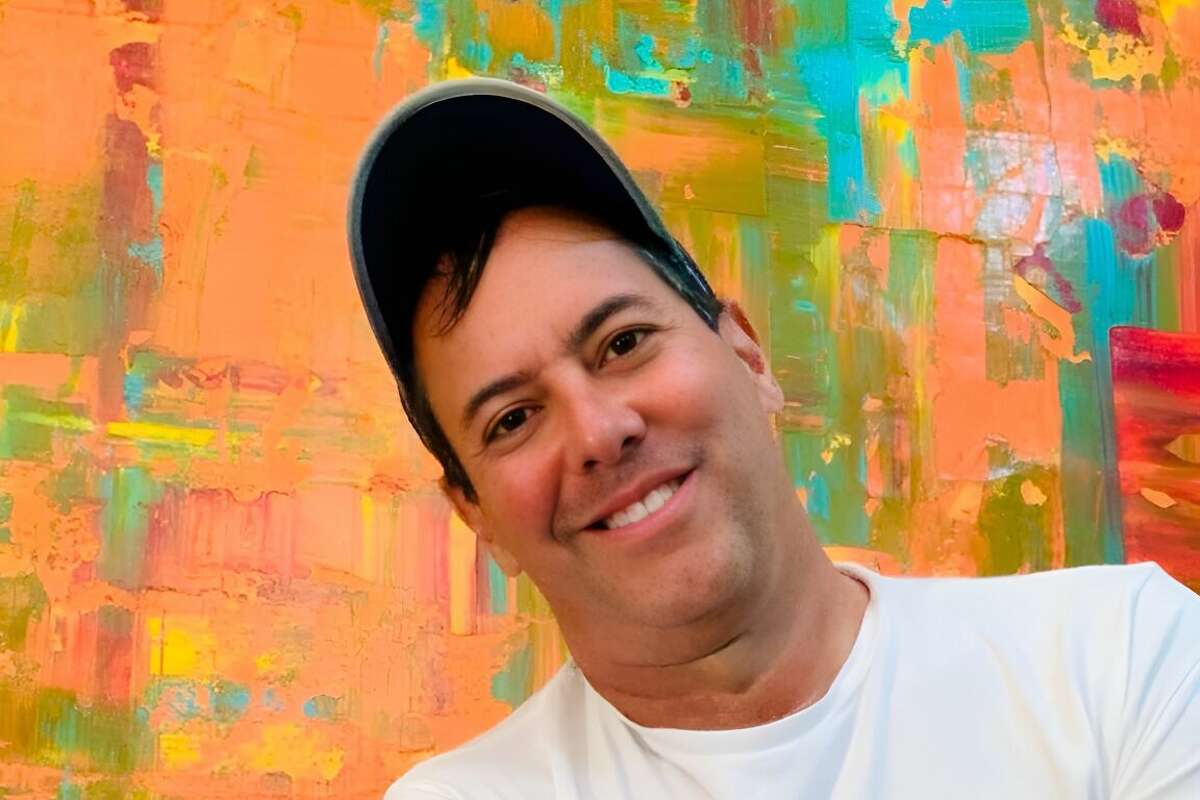 David Marchi is an artist with acquired savant syndrome.