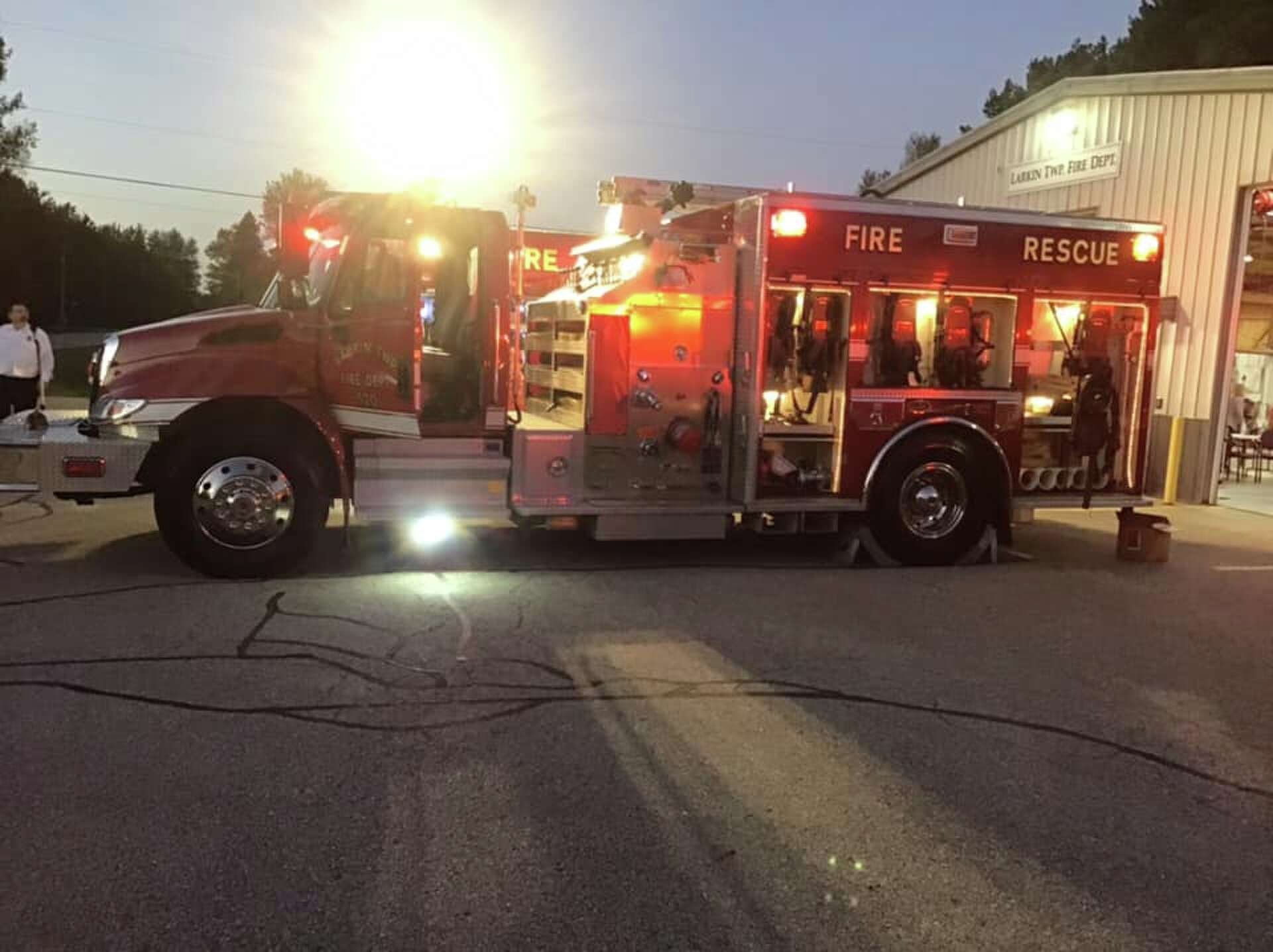 Homeowner reported extinguishes fire in Larkin Township