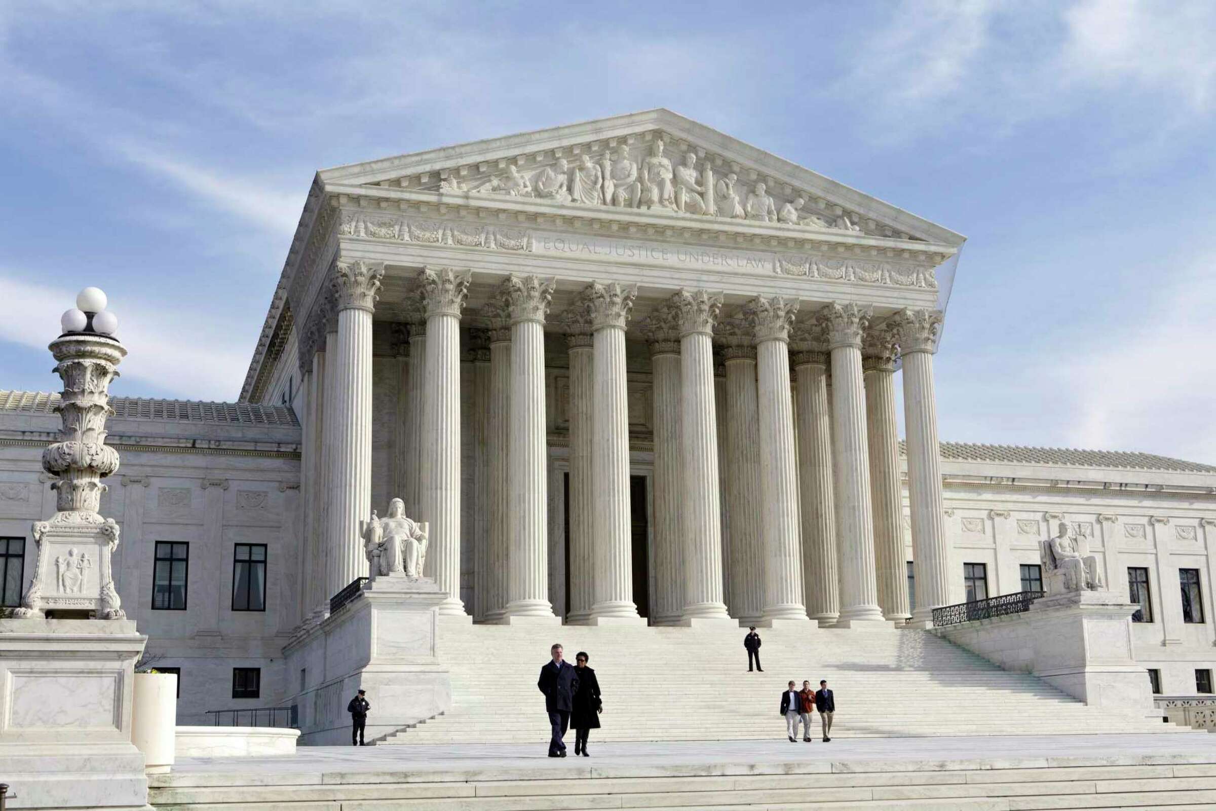 Supreme Court has voted to strike down Roe vs. Wade, leaked draft shows