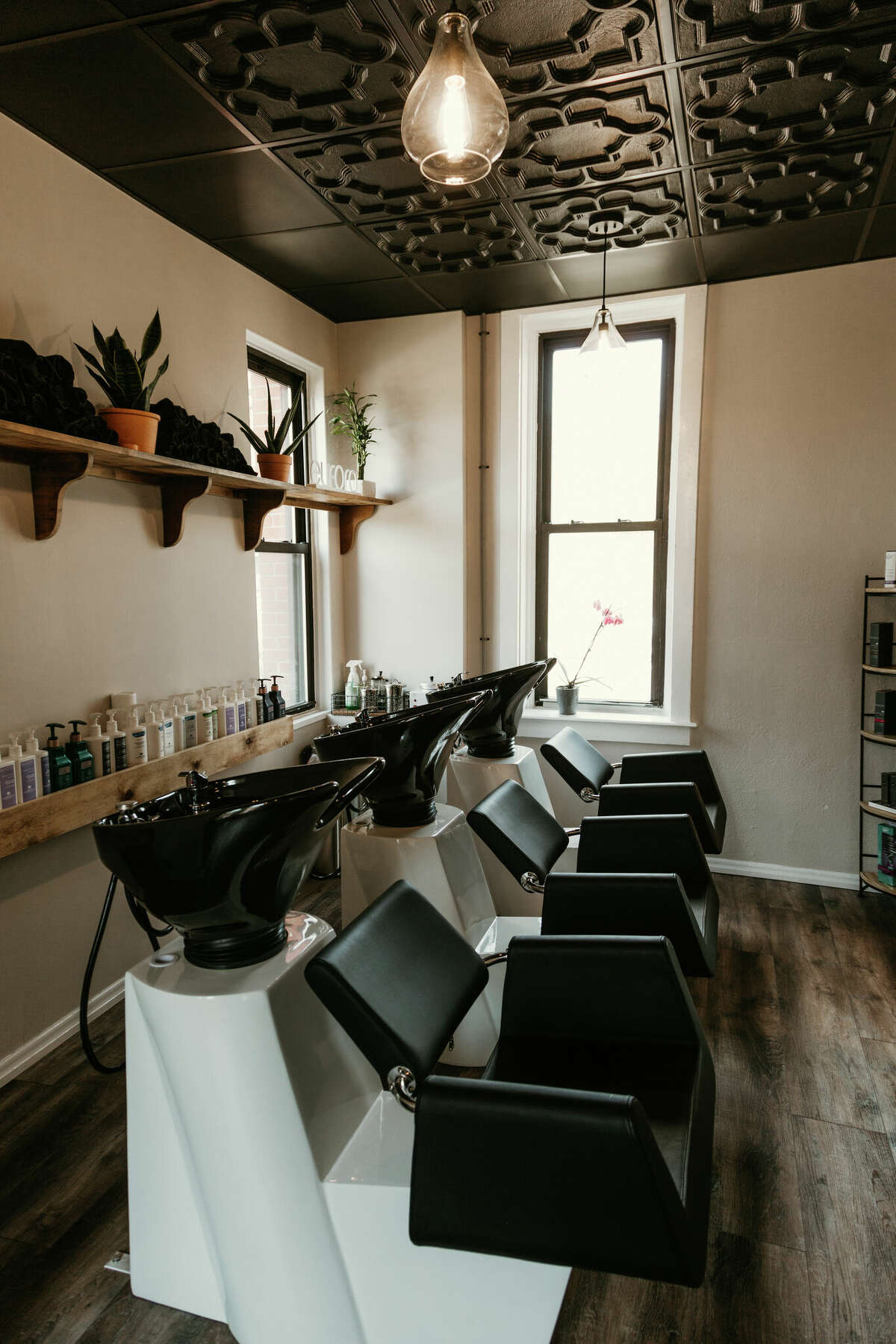 Alton new hair salon VSalon By Valerie exceptional experience in historic setting