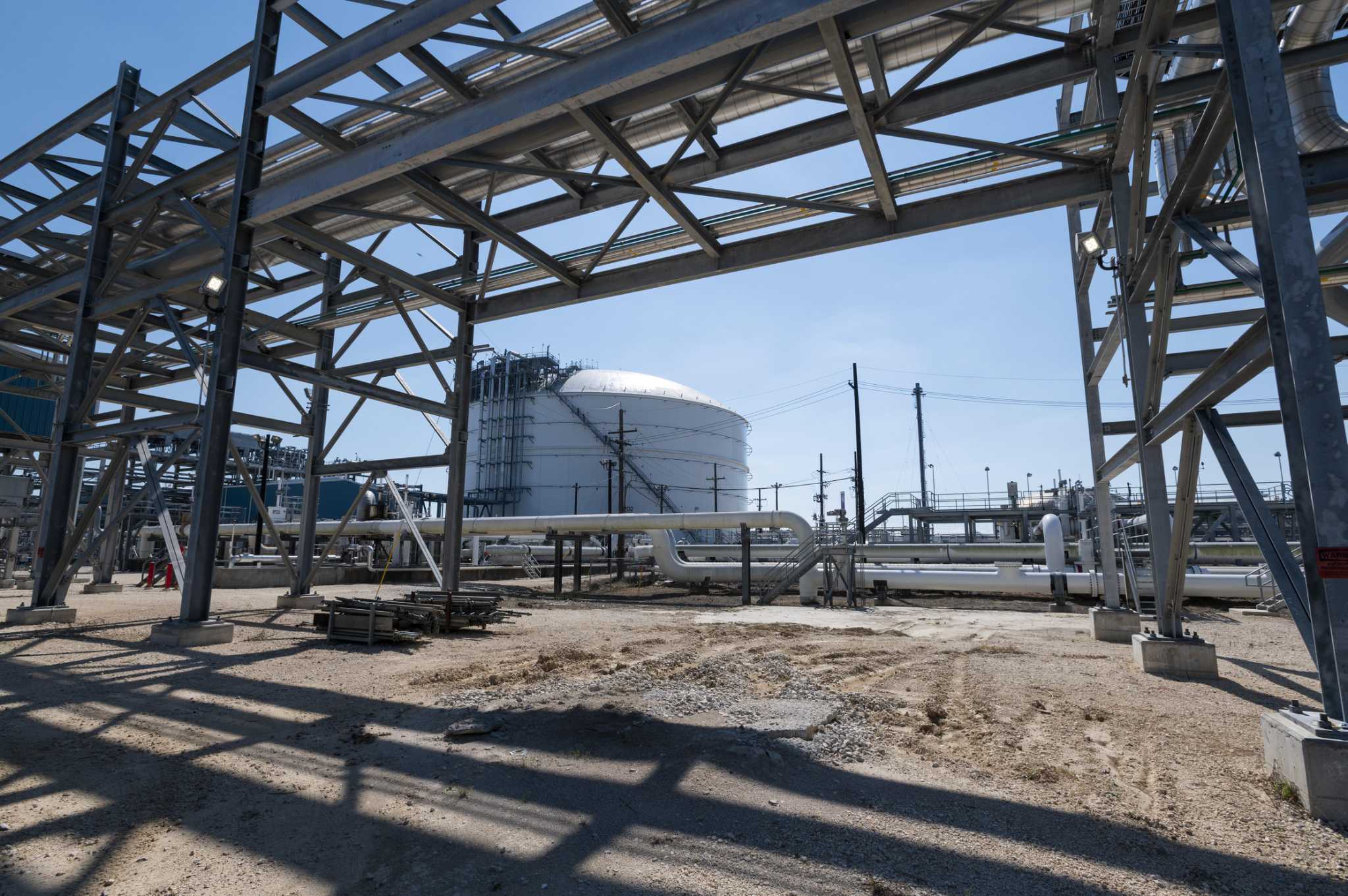 Are pipeline companies too powerful? Texas' unusual gas market faces