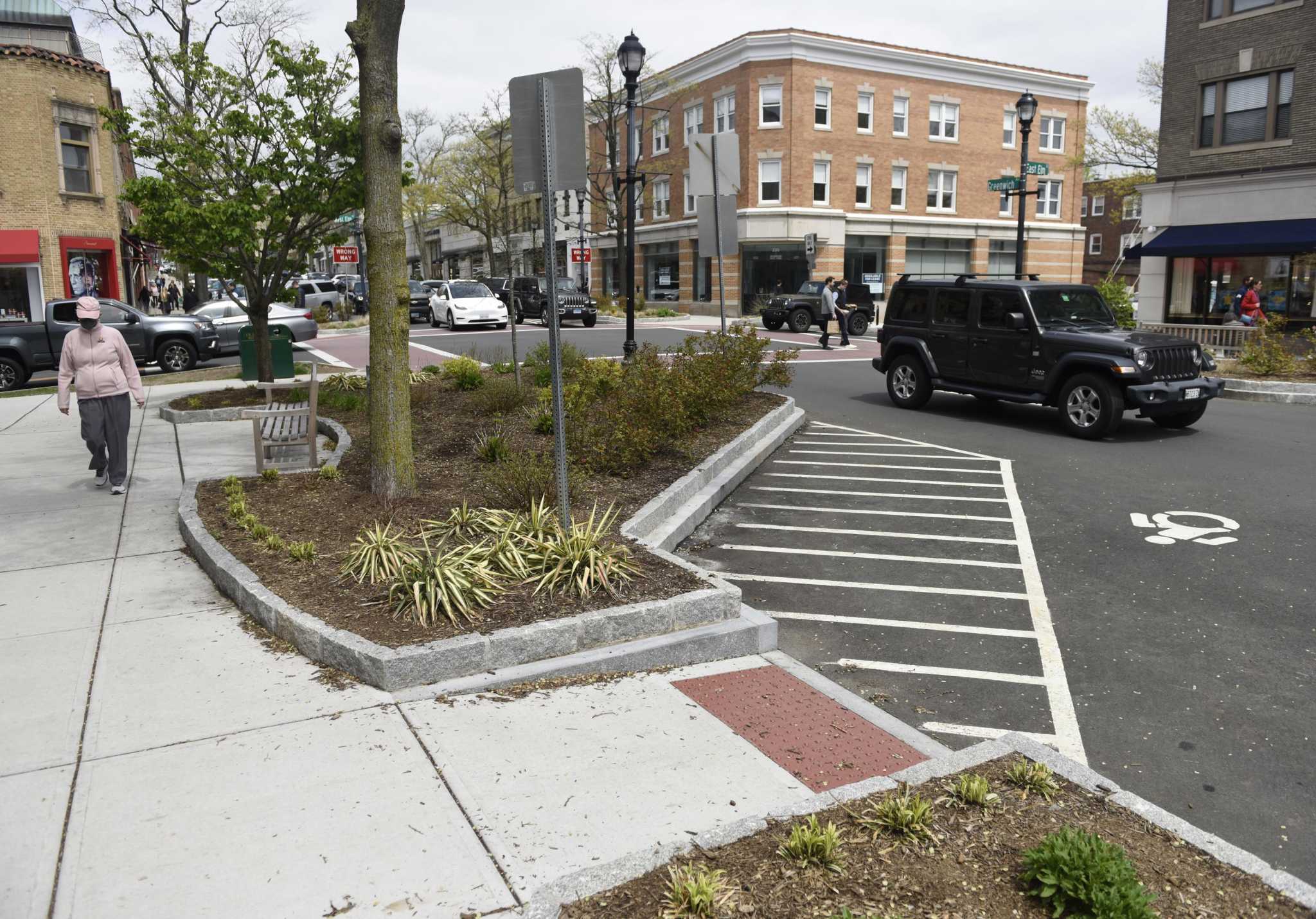 In raging debate over Greenwich Avenue bumpouts, officials say the historic nature of the area will remain - Vimarsana News