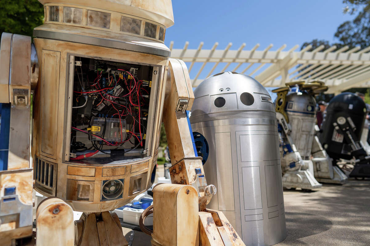 Bay Area 'Star Wars' fans spend thousands building R2-D2s