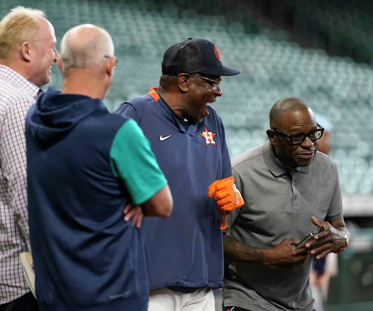 Houston Astros' Dusty Baker becomes first Black manager to win 2,000 games,  12th to do it overall - ESPN