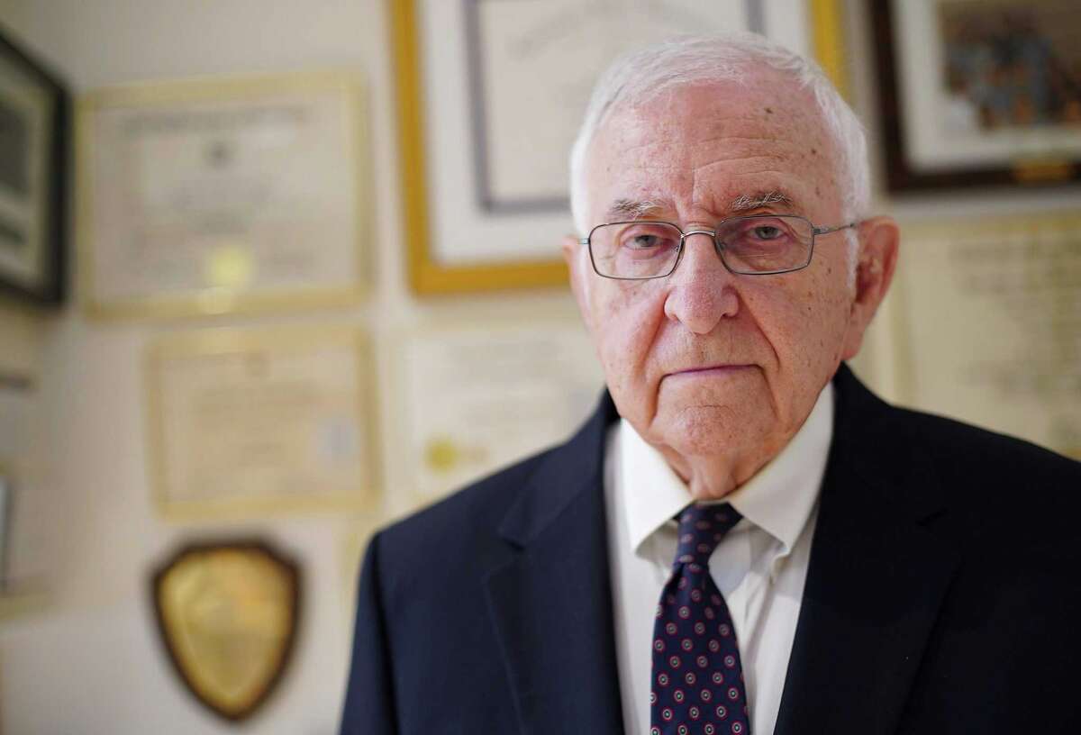 Retired Houston OB-GYN shares harrowing stories of abortions before Roe ...