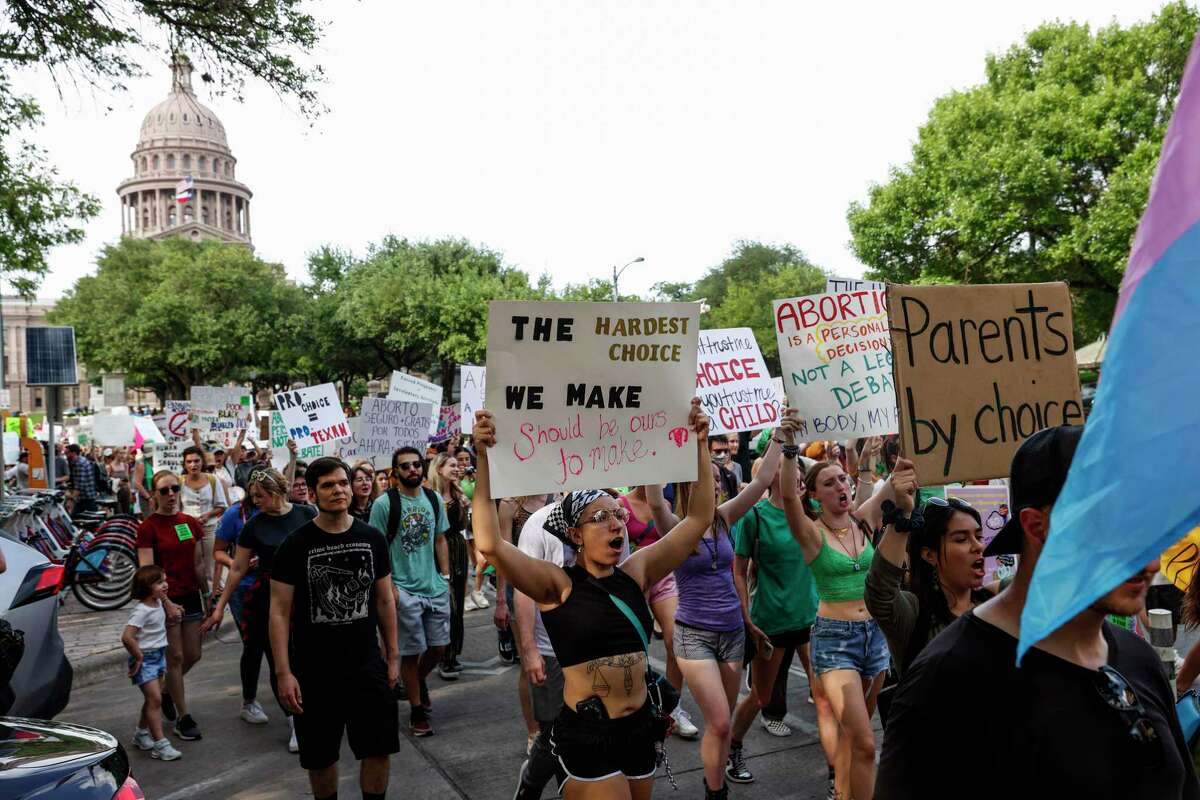 Austin abortion rights march evokes 1970s feelings