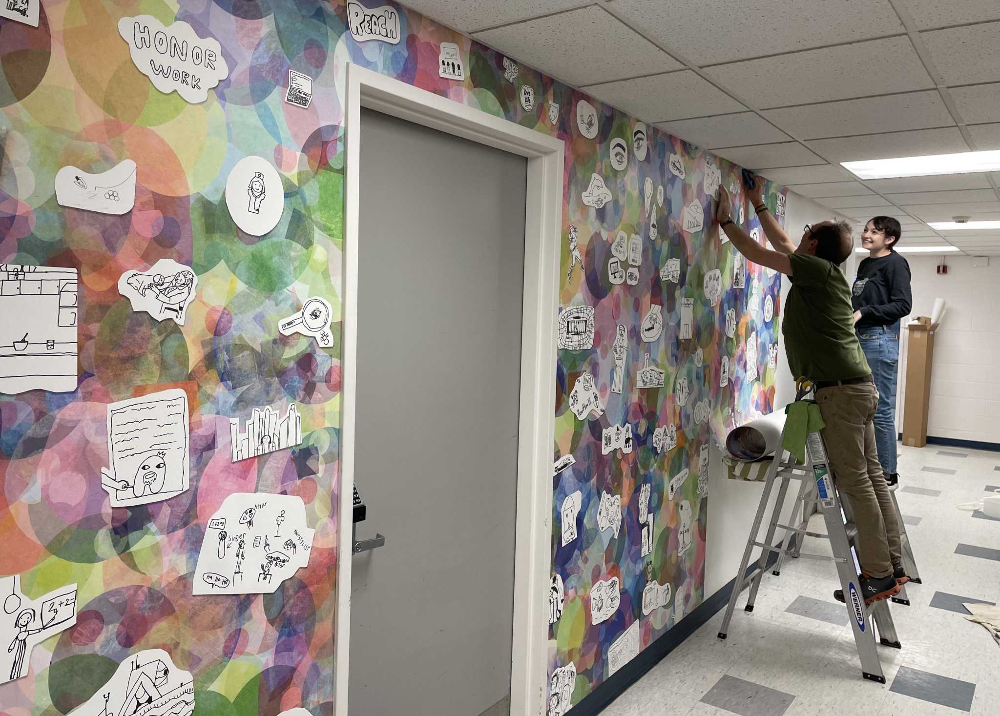 Salisbury students join mural project for celebration